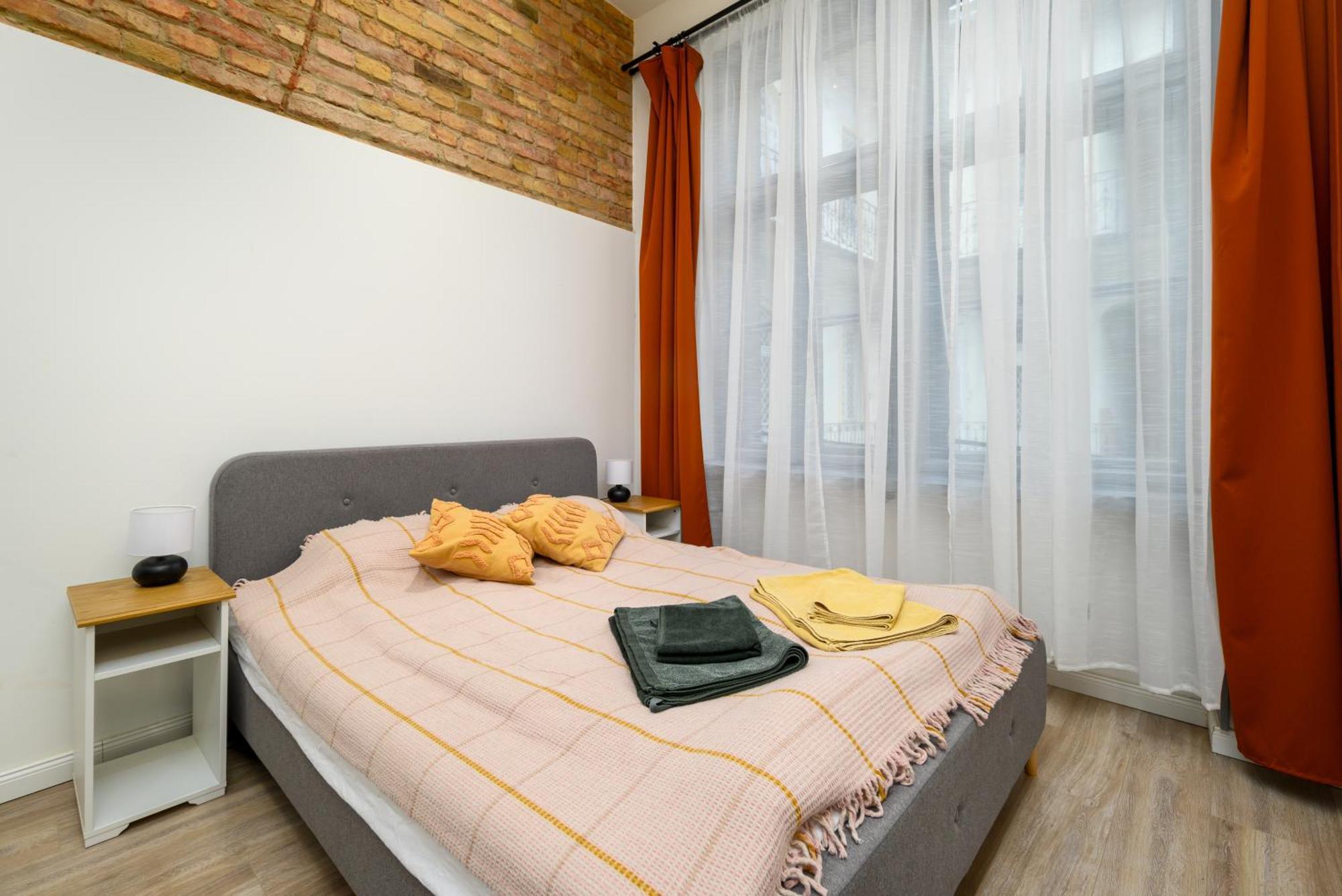 Downtown Apartment 2 Minutes From Opera House Будапеща Екстериор снимка